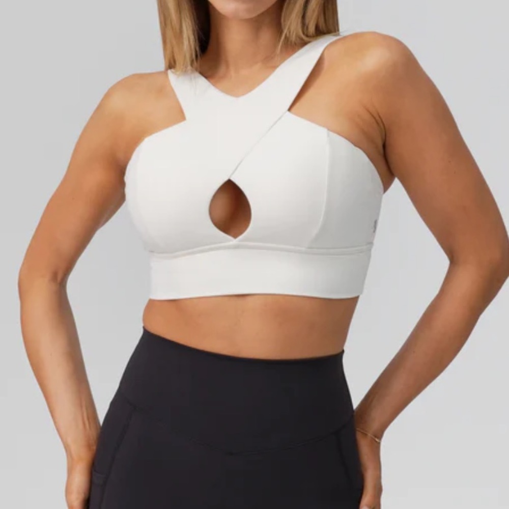 Buffbunny Harmony halter sports bra